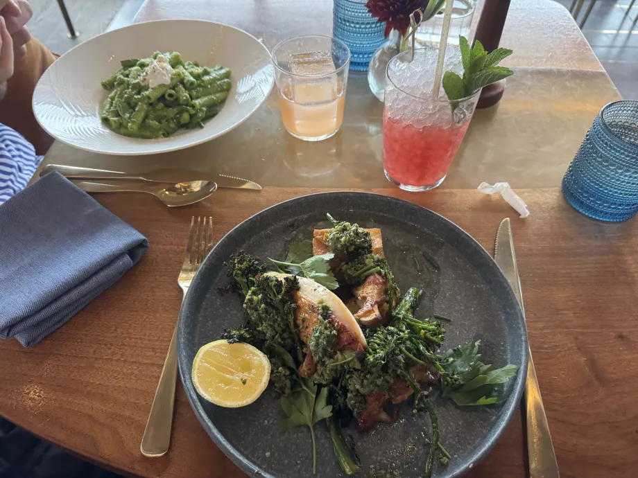 Maistas "Peak" restorane