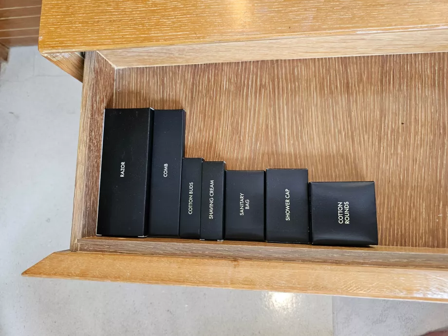 Nemokamas patogumų rinkinys vonios kambaryje