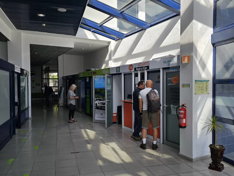 Automobilių nuoma Floreso oro uoste