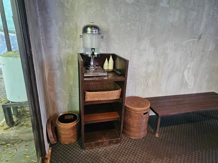 Nemokamas vanduo sporto salėje