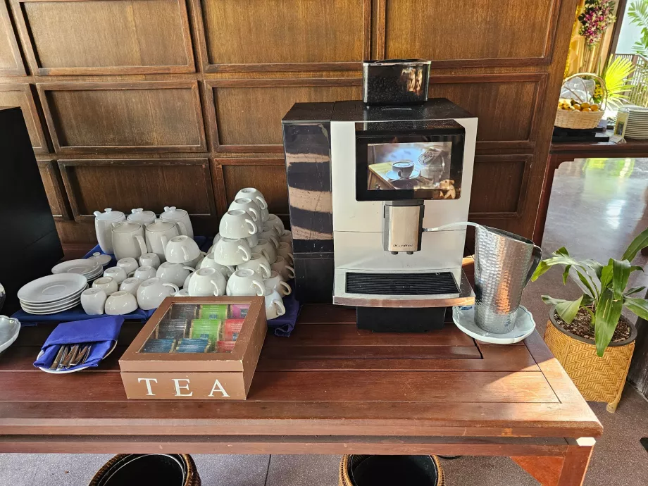 Pusryčiai - kavos aparatas