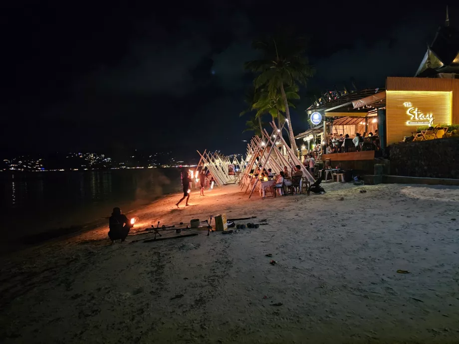 Ugnies šou Chaweng paplūdimyje