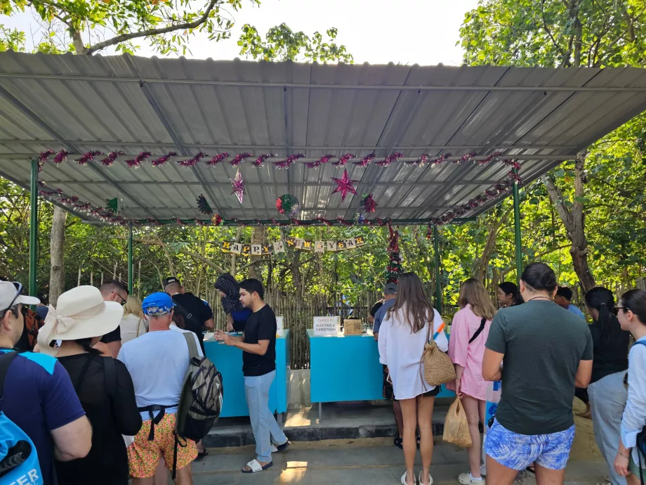 Registracija prieš išvykimą prieplaukoje (ir įėjimo į nacionalinį parką mokesčio sumokėjimas)