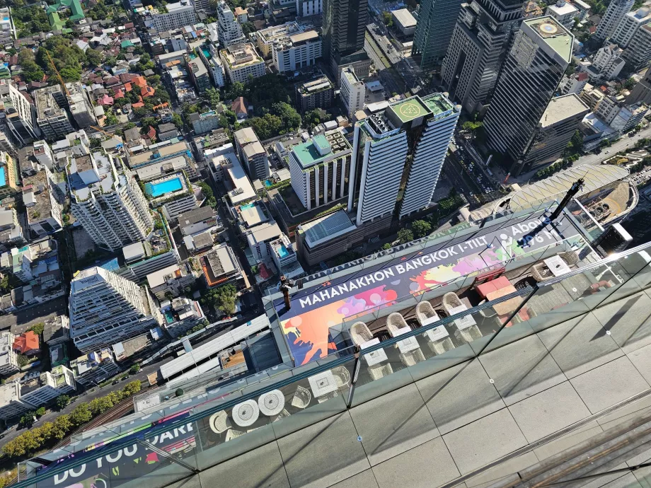 "King Power Mahanakhon" - sūpynės