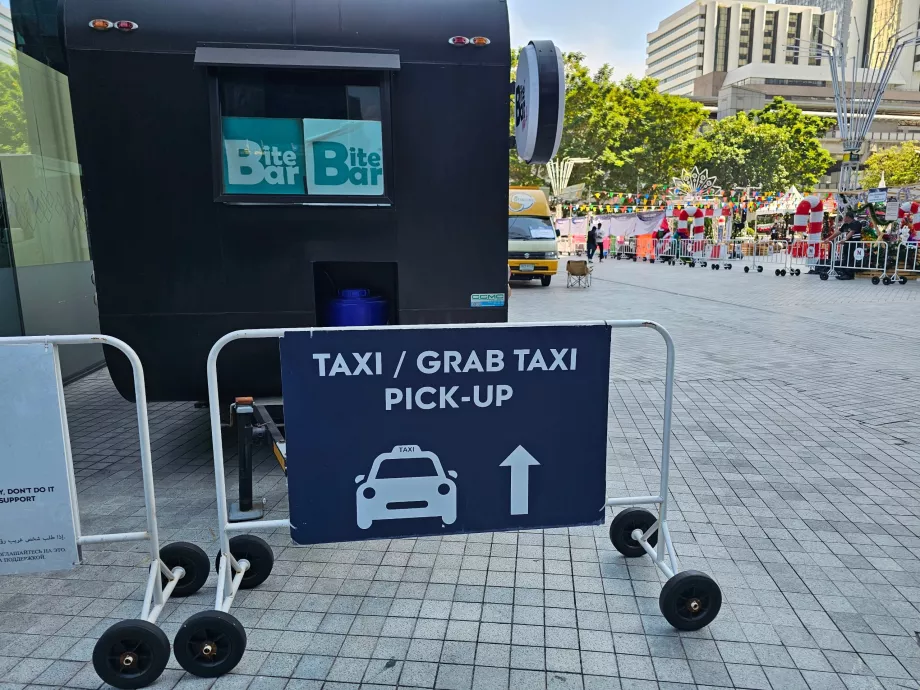 "King Power Mahanakhon" - taksi stendas