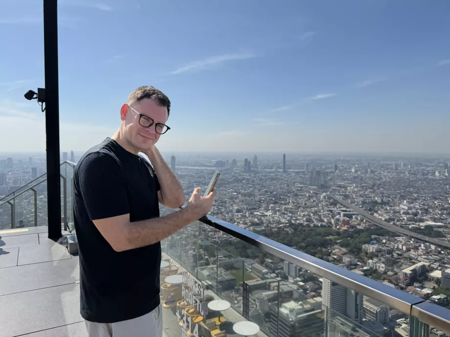 King Power Mahanakhon - aš budintis (nemaloni saulė akyse)