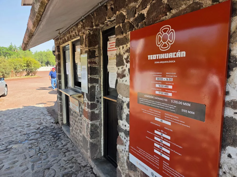 Kainos ir darbo valandos Teotihuakane