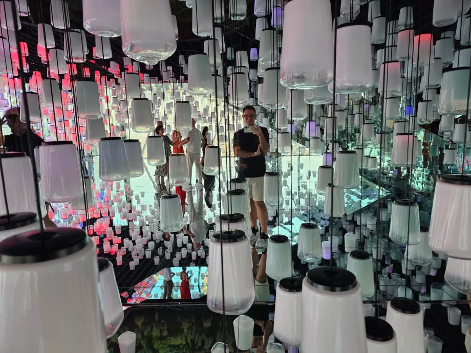 "Akara Sky Hanuman" - virtualus dangaus žibintas