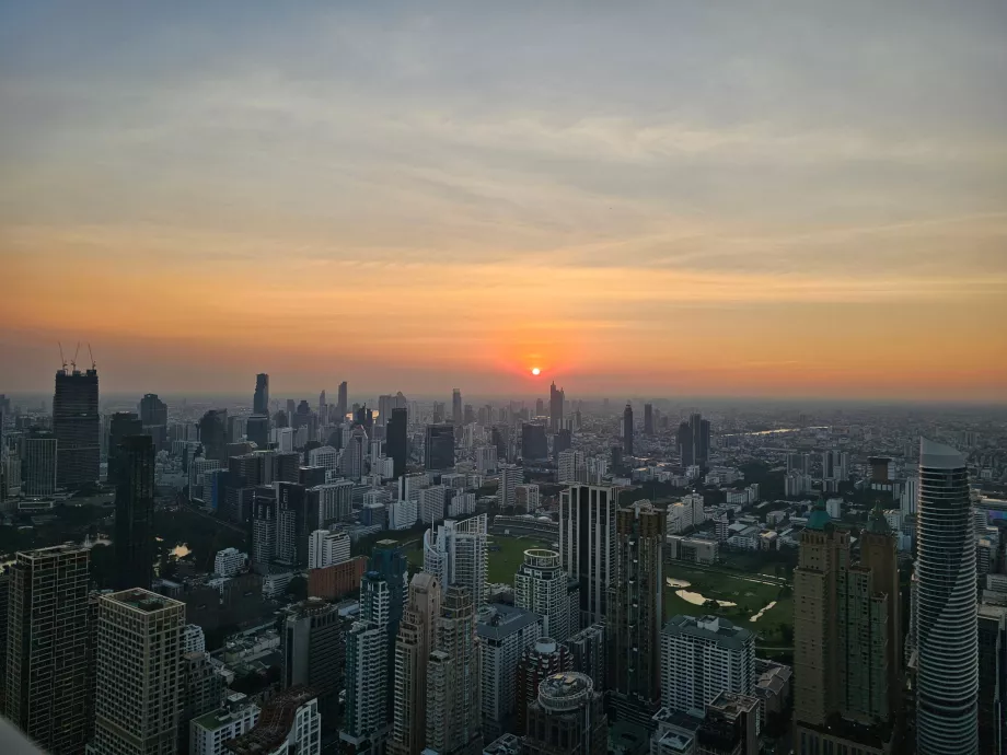 Saulėlydis iš Akara Sky Hanuman