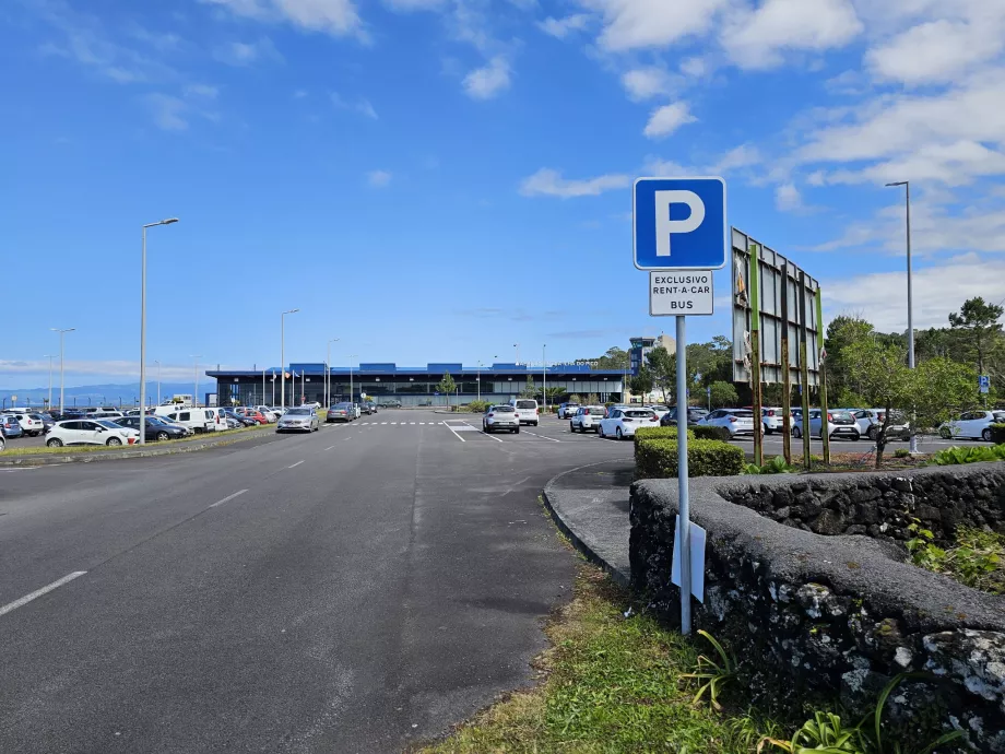 Automobilių nuomos palyginimas, Pico oro uostas