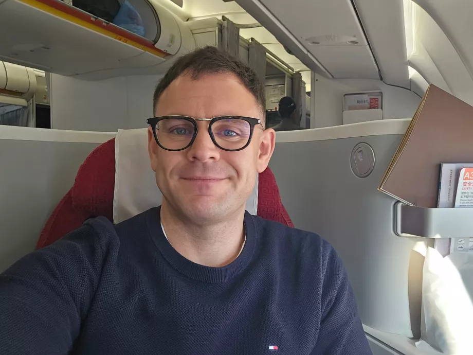 Aš "Hainan Airlines" verslo klasėje