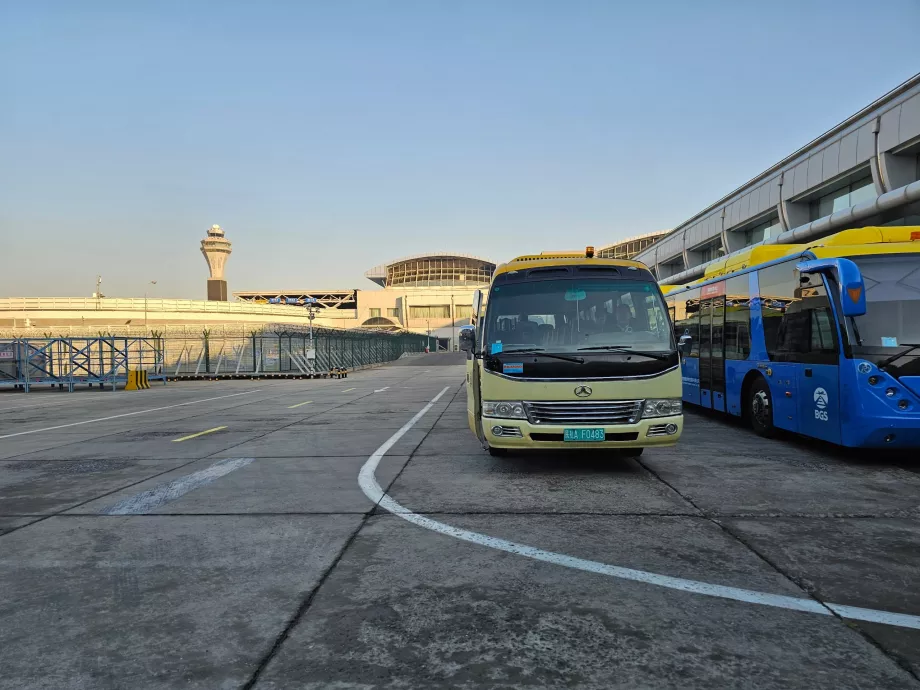 Pervežimas autobusu į lėktuvą