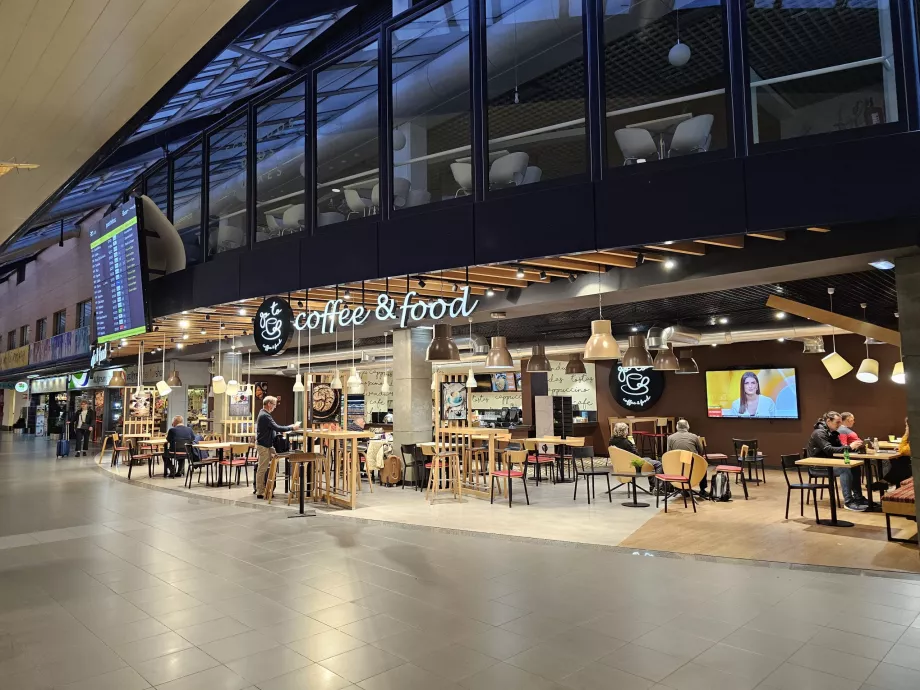Kavinė ir bistro viešojoje erdvėje