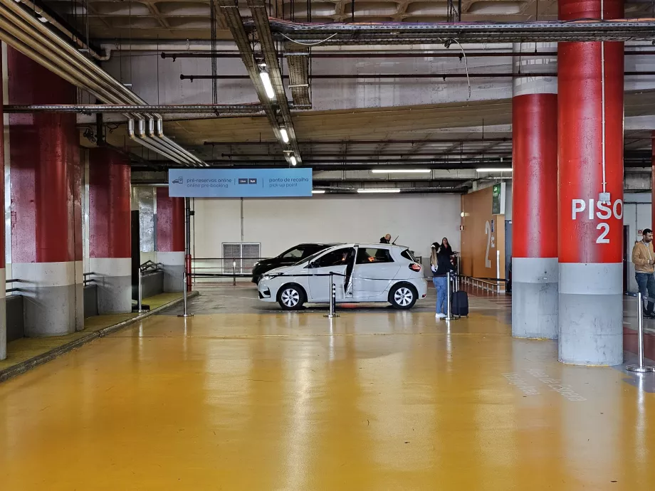 Pasikrovimo vieta, "Uber" ir "Bolt
