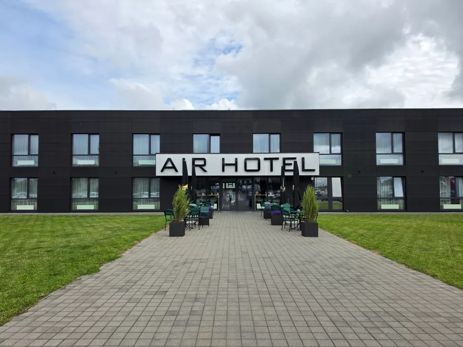 „Air Hotel“