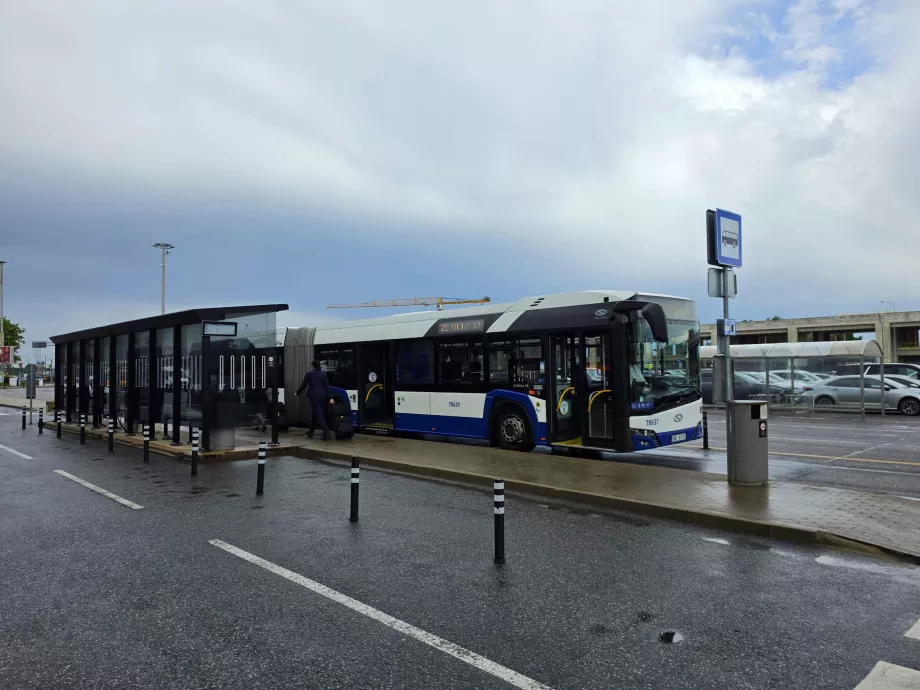 Autobusų stotelė Nr. 22