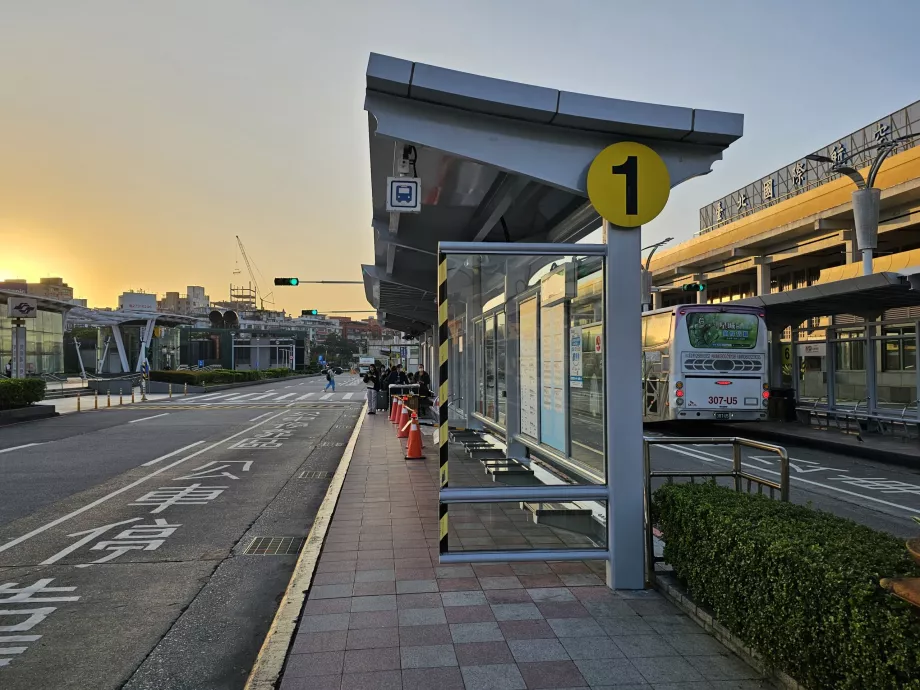 Miesto autobusų stotelė
