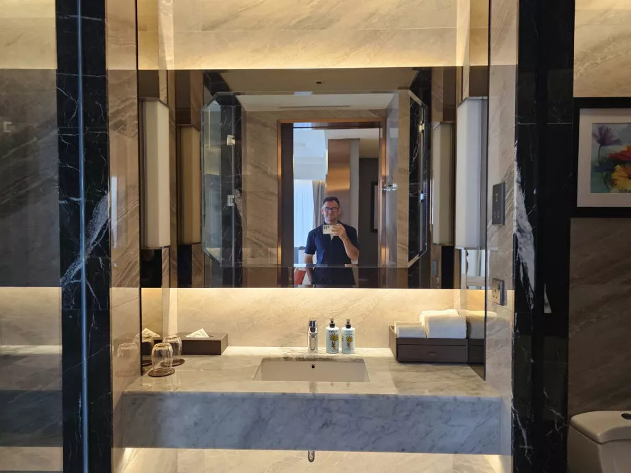 Aš vonios kambaryje