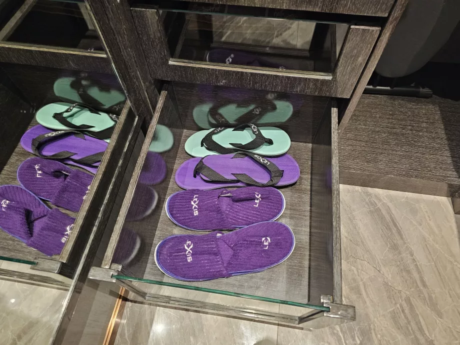 Šlepetės ir šlepetės