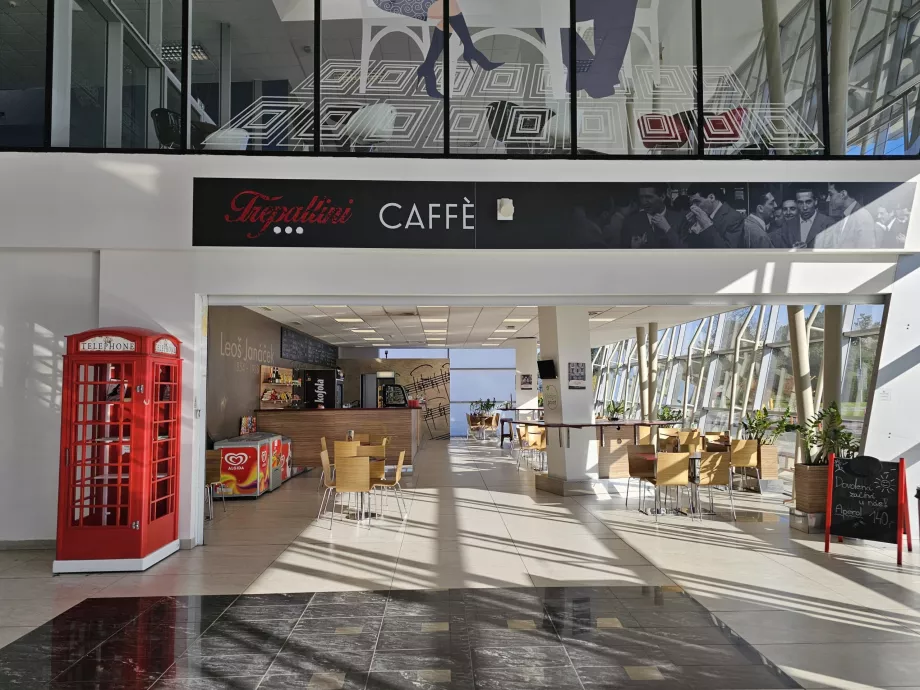 Kavinė viešojoje erdvėje