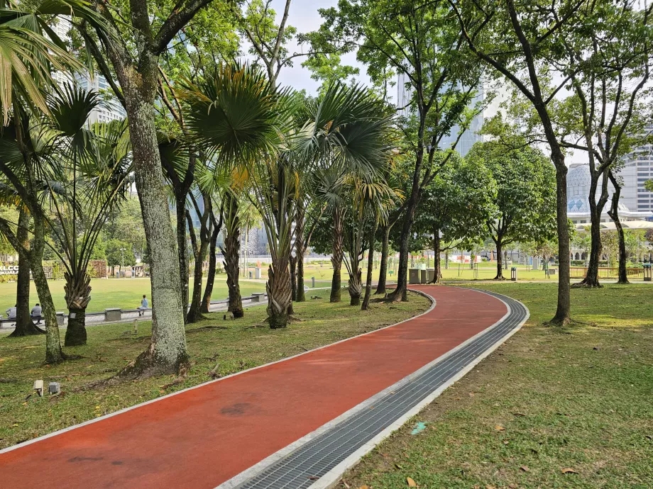 KLCC parkas