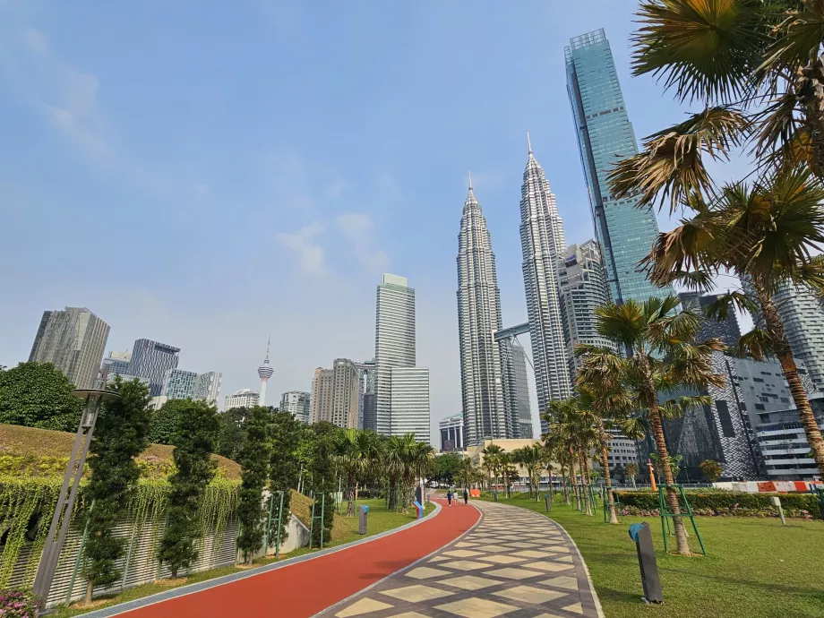 KLCC parkas