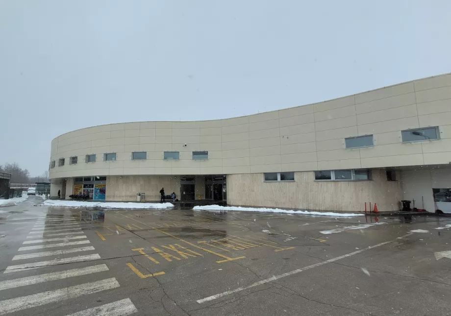 Atvykimas per oro uostą Tuzla