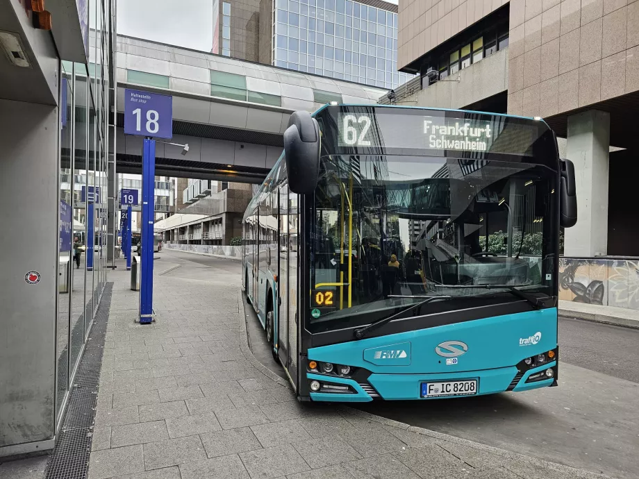 Autobusų stotis, 1 terminalas, FRA