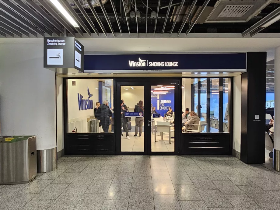 Rūkomieji kambariai, Frankfurto oro uostas