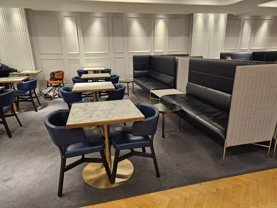 Valgomieji stalai 1 aukšte