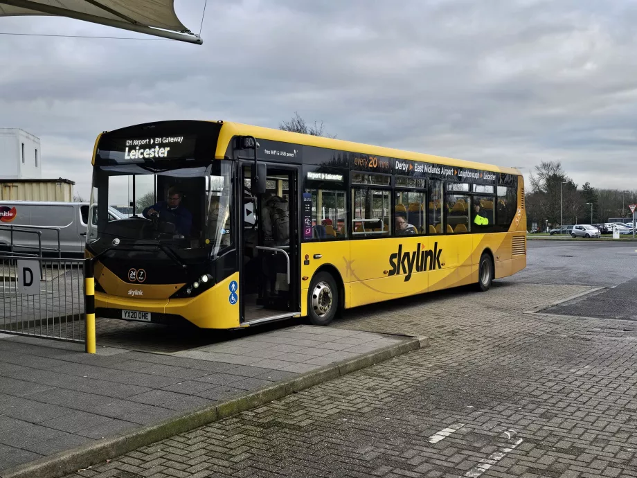 Skylink Derbio kryptis Lesteris, Lafboro ir Derbis
