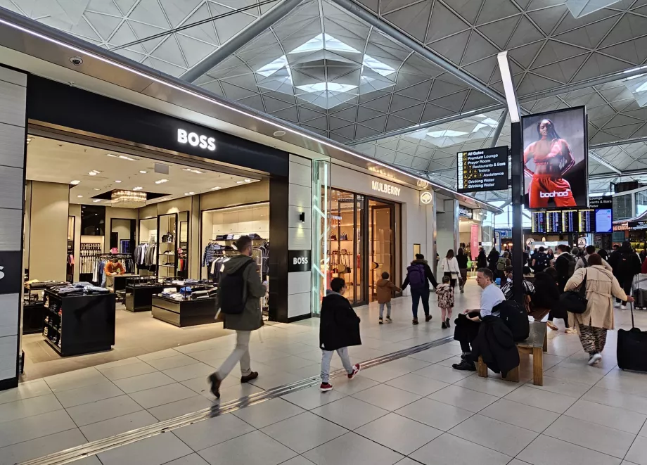 "Sales Avenue", tranzito zona