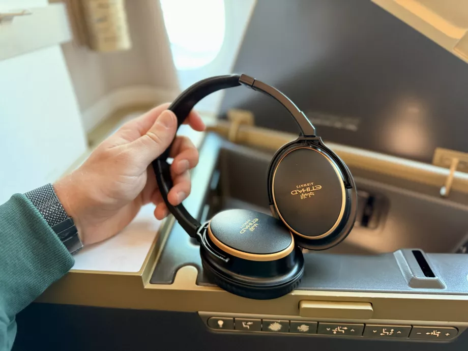 "Etihad" telefonai verslo keliautojams