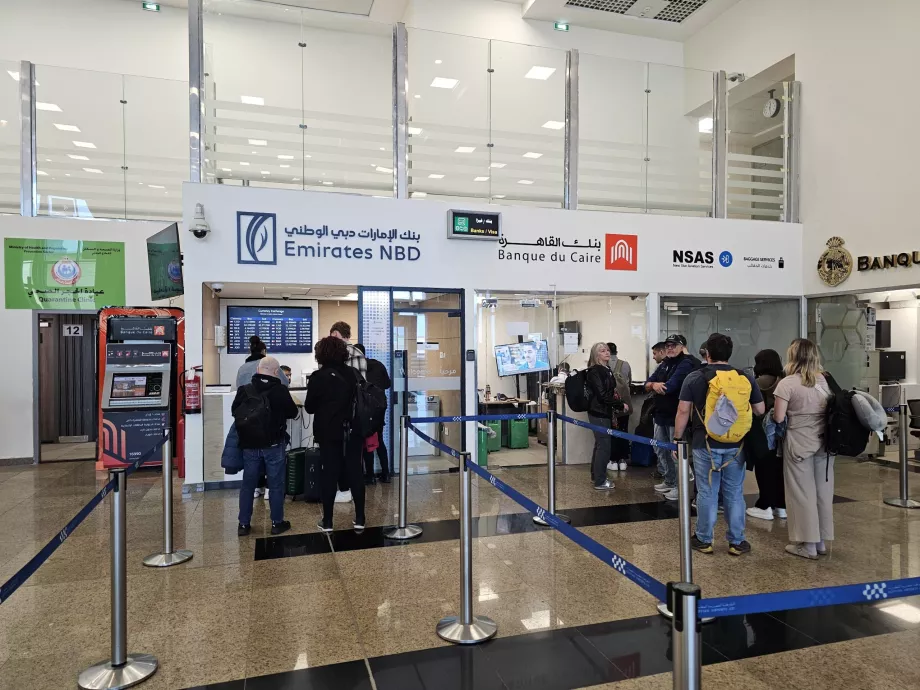 Banko padaliniai, kuriuose galima nusipirkti vizą