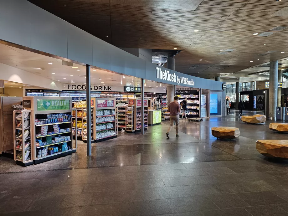 Kioskas "WHSmith", atvykimo salė