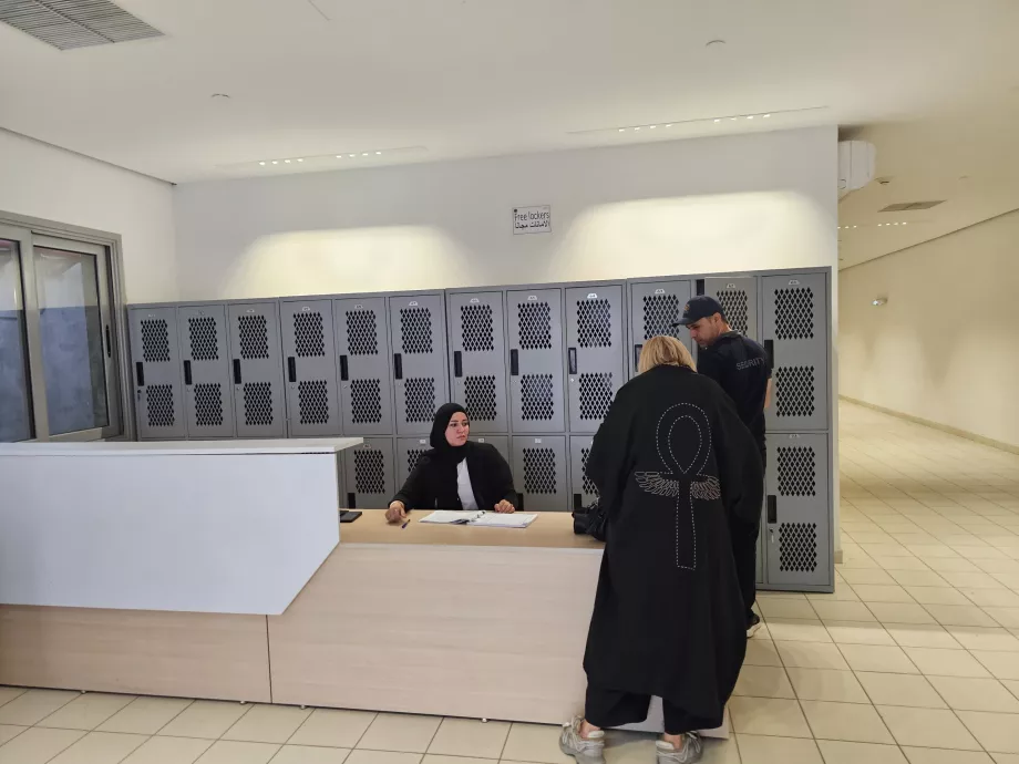 Spintelės bagažui laikyti