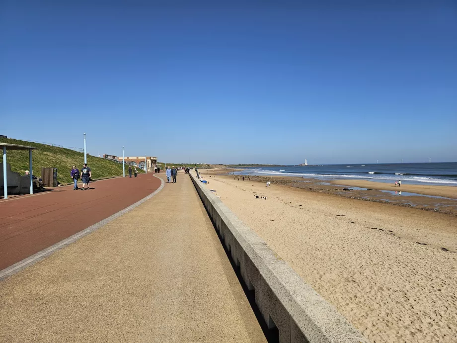 Whitley Bay promenada