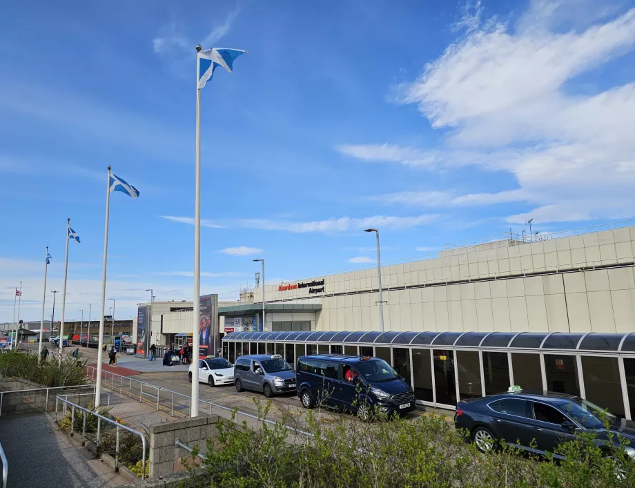Atvykimas per Aberdeen oro uostą