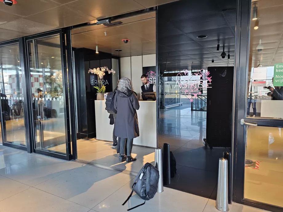 "Aspire Lounge" (26 numeris)