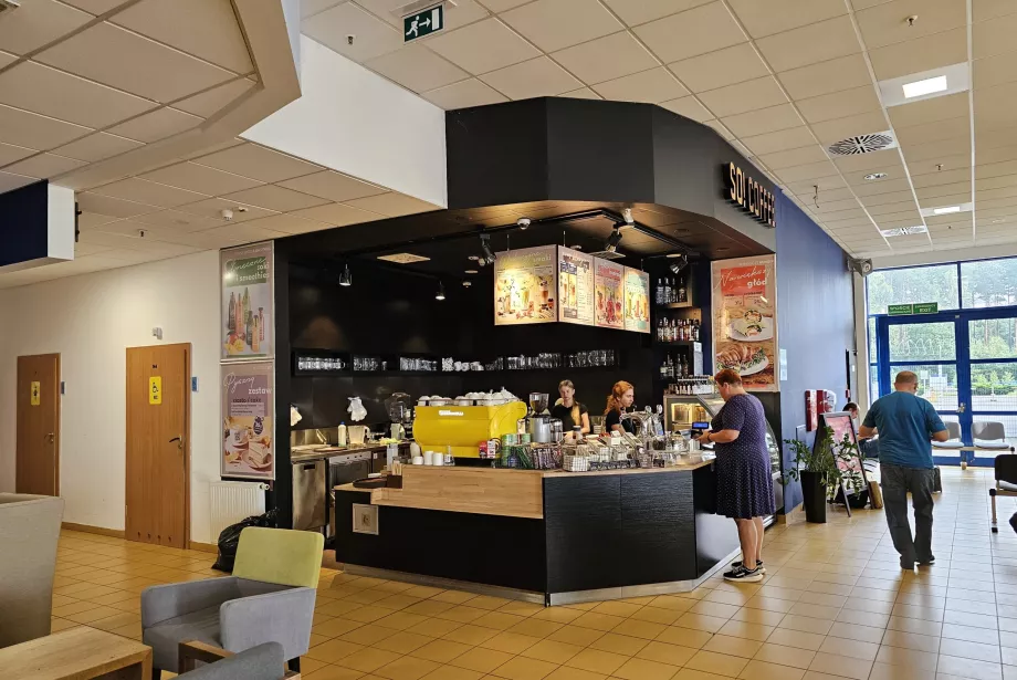 Gaivieji gėrimai, tranzito zona