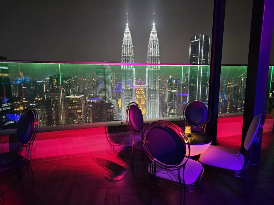 Vaizdas iš viešbučio baro