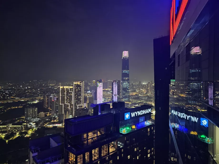 Vaizdas iš viešbučio baro