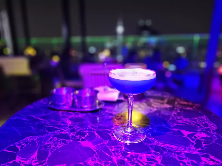 Kokteilis viešbučio bare