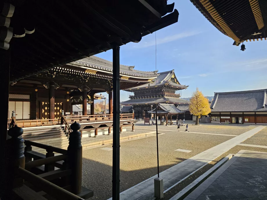 Higashi Hongan-ji