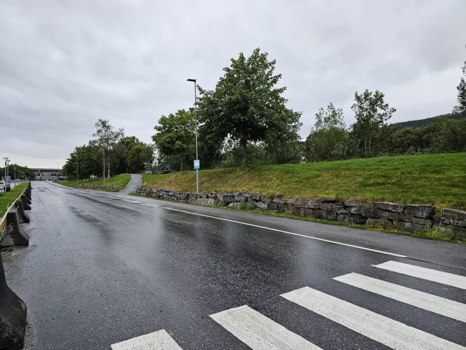 Nurodymai į autobusų stotelę Molde kryptimi
