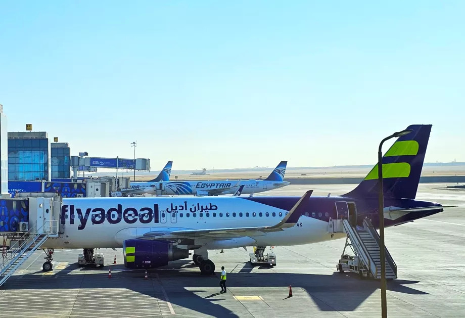 "Airbus A320 Flyadeal" Kairo oro uoste