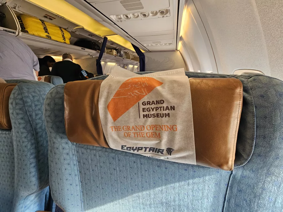 Galvos atramos detalė