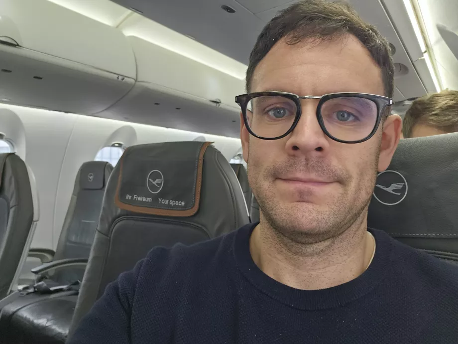 Aš ir laisva vieta šalia manęs