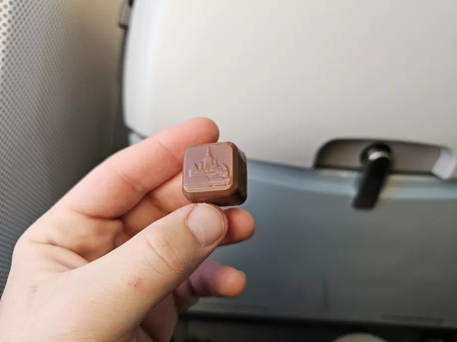 Šokoladinė pralina prieš nusileidimą