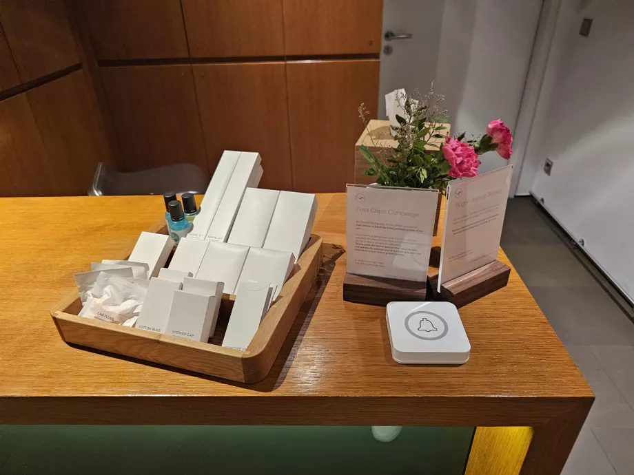 Priėmimas prie dušų